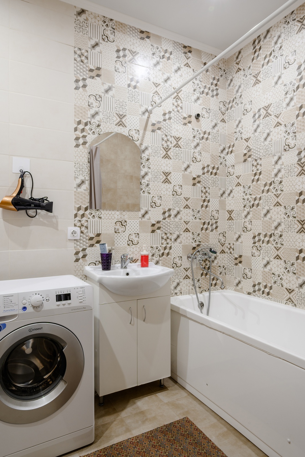 Просторная, светлая 1-ком. квартира в элитном жилом комплексе "Лазурный"!