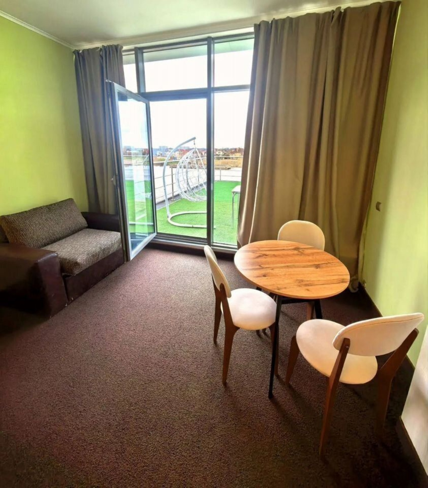 Студия в БК "Золотой Зaтoн"