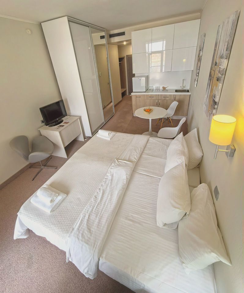 Студия в БК "Золотой Зaтoн"