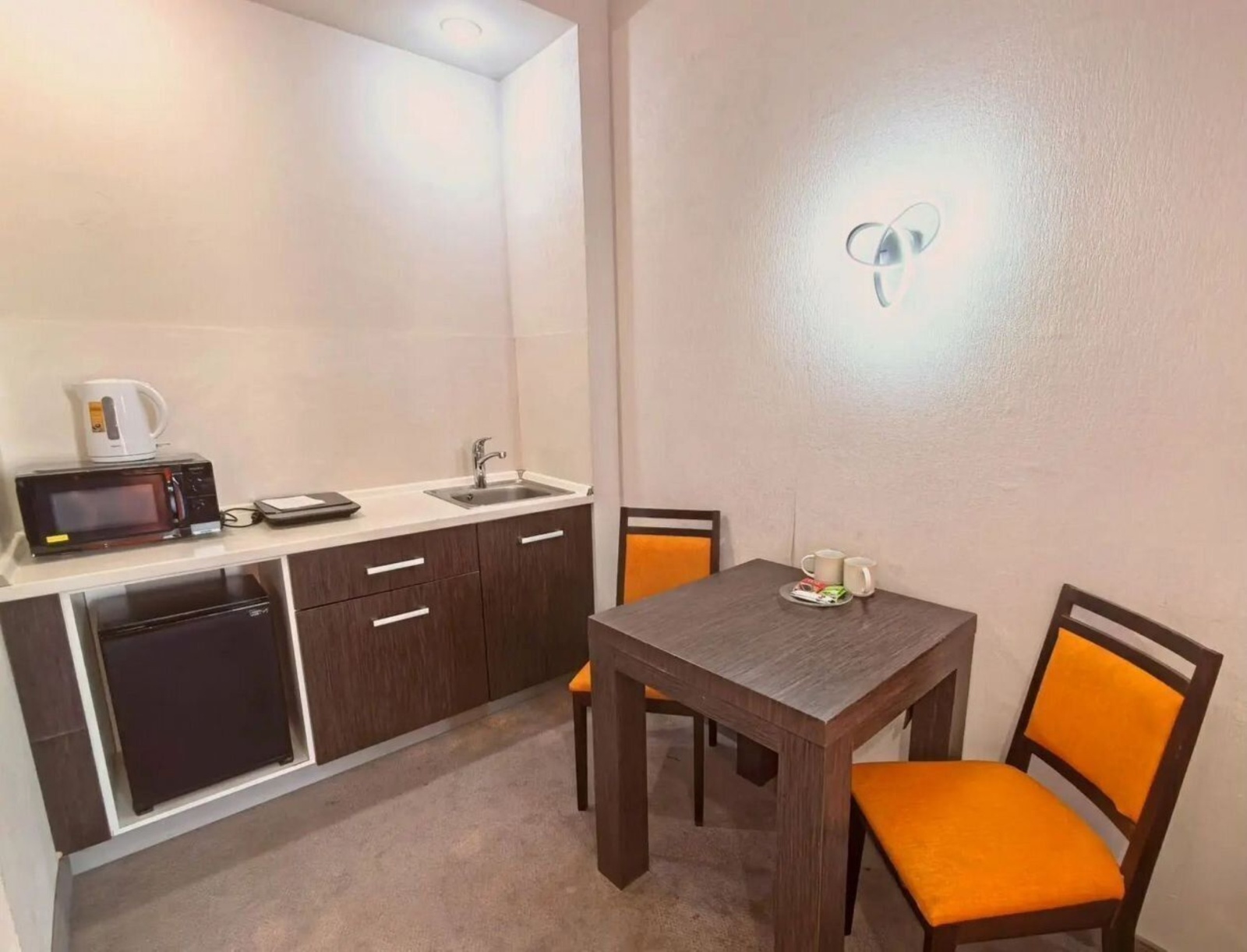 Апартаменты в БК  "Золотой Зaтoн"