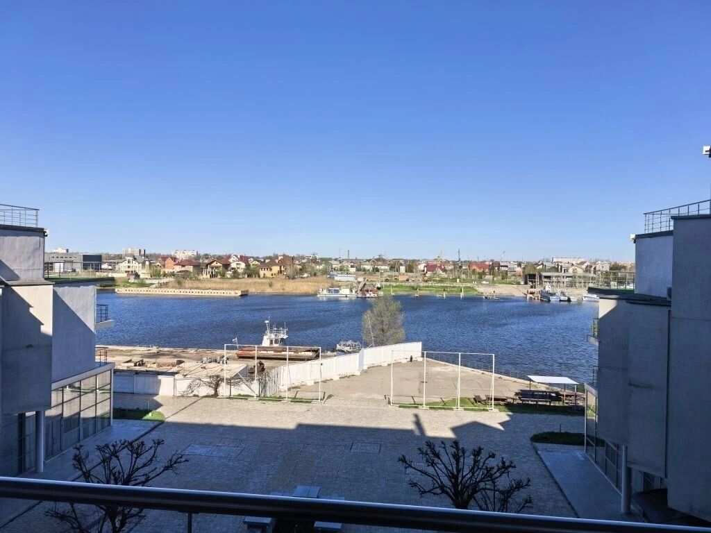 Студия в БК "Золотой Зaтoн"