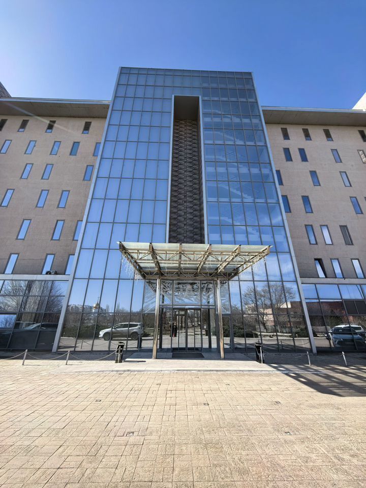 Студия в БК "Золотой Зaтoн"