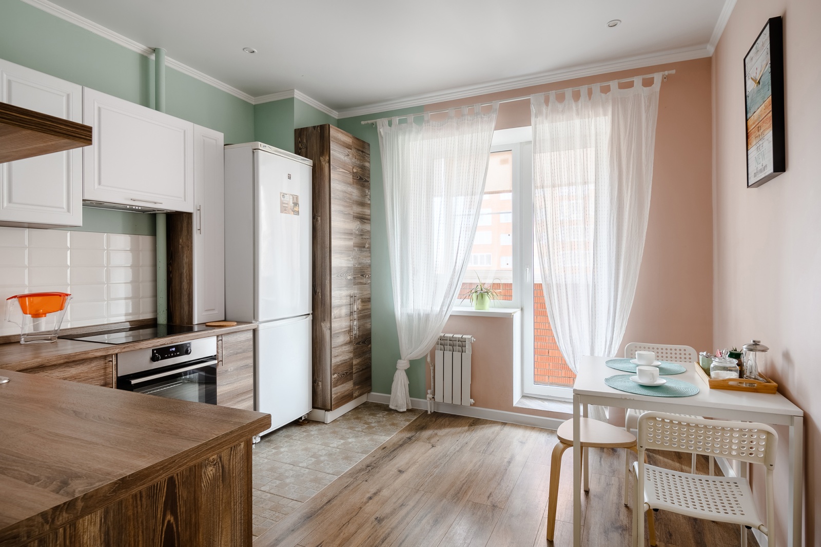 Просторная, светлая 1-ком. квартира в элитном жилом комплексе "Лазурный"!