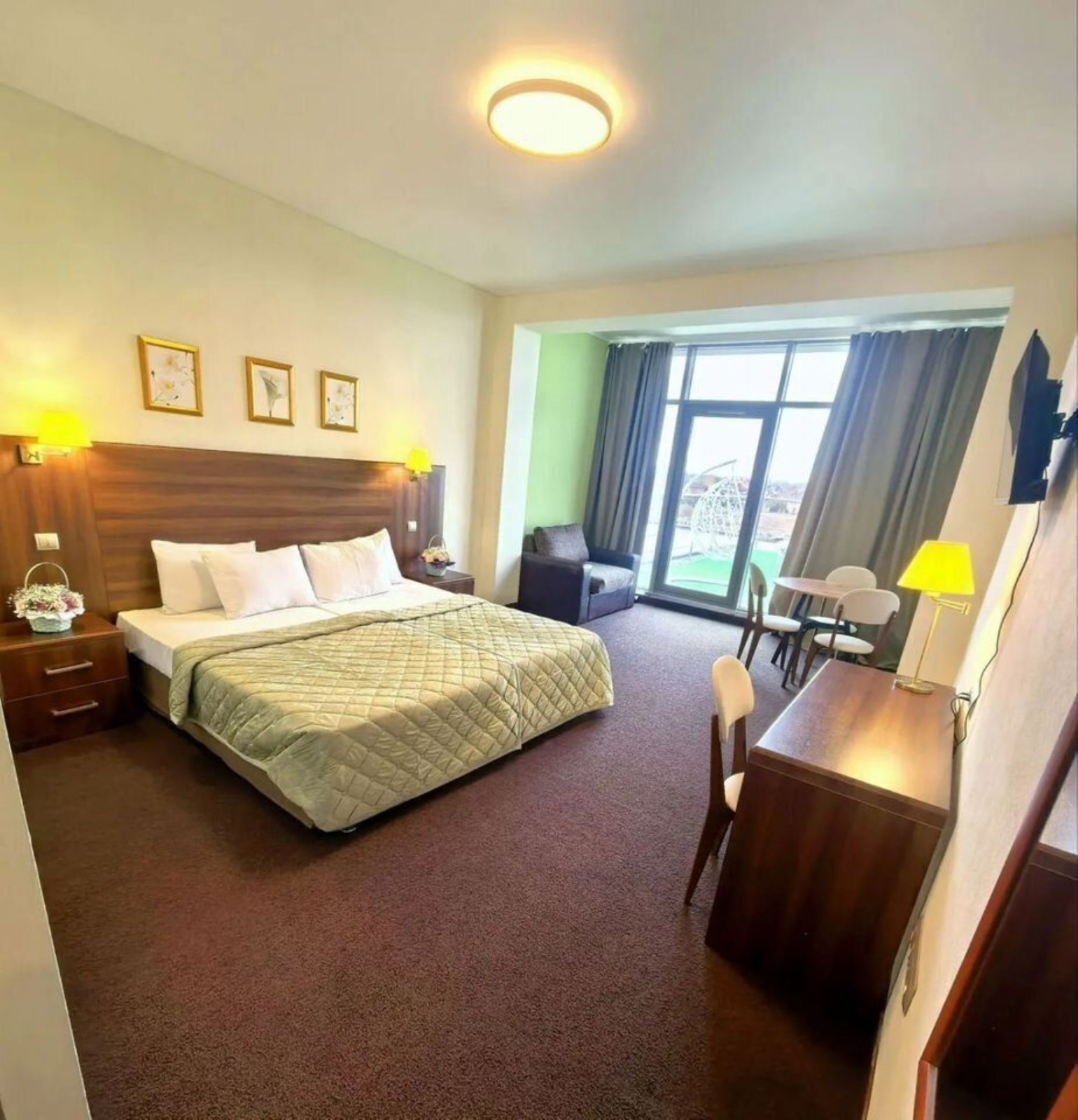 Студия в БК "Золотой Зaтoн"