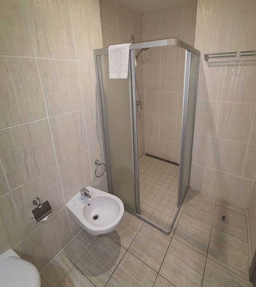 Апартаменты в здании бизнес комплекса "Зoлoтой Зaтoн"