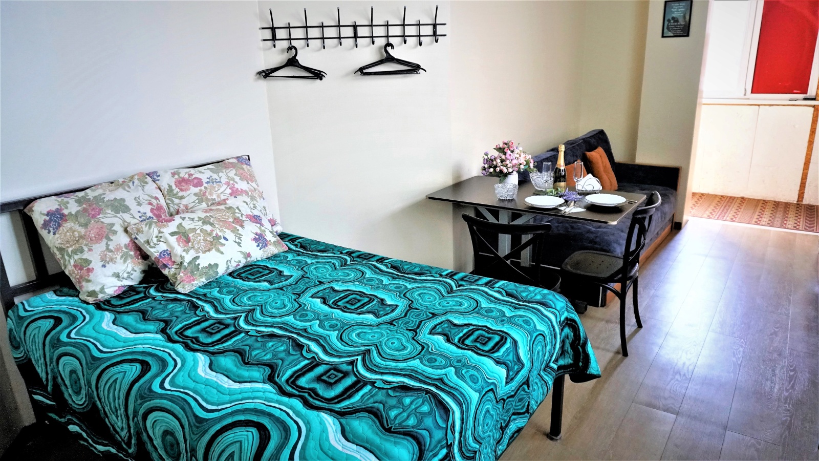 Квартира студия на первом этаже