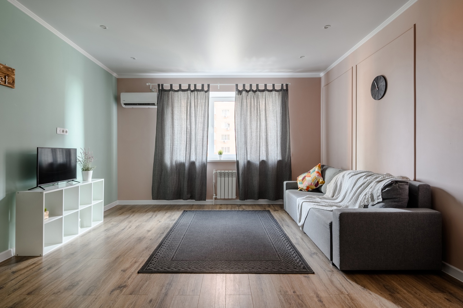 Просторная, светлая 1-ком. квартира в элитном жилом комплексе "Лазурный"!