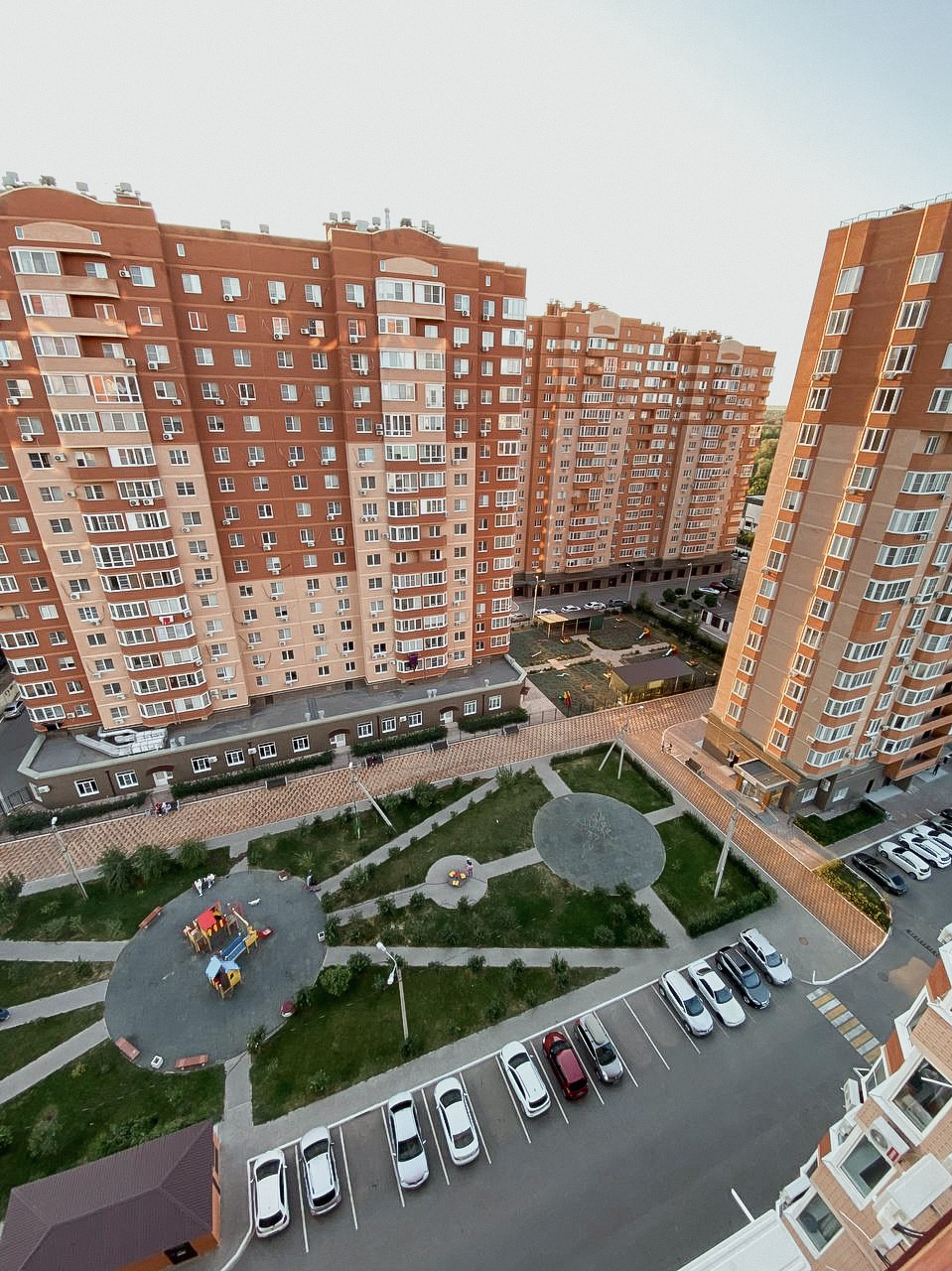 Светлая и уютная квартира в элитном жилом комплексе "Лазурный"!