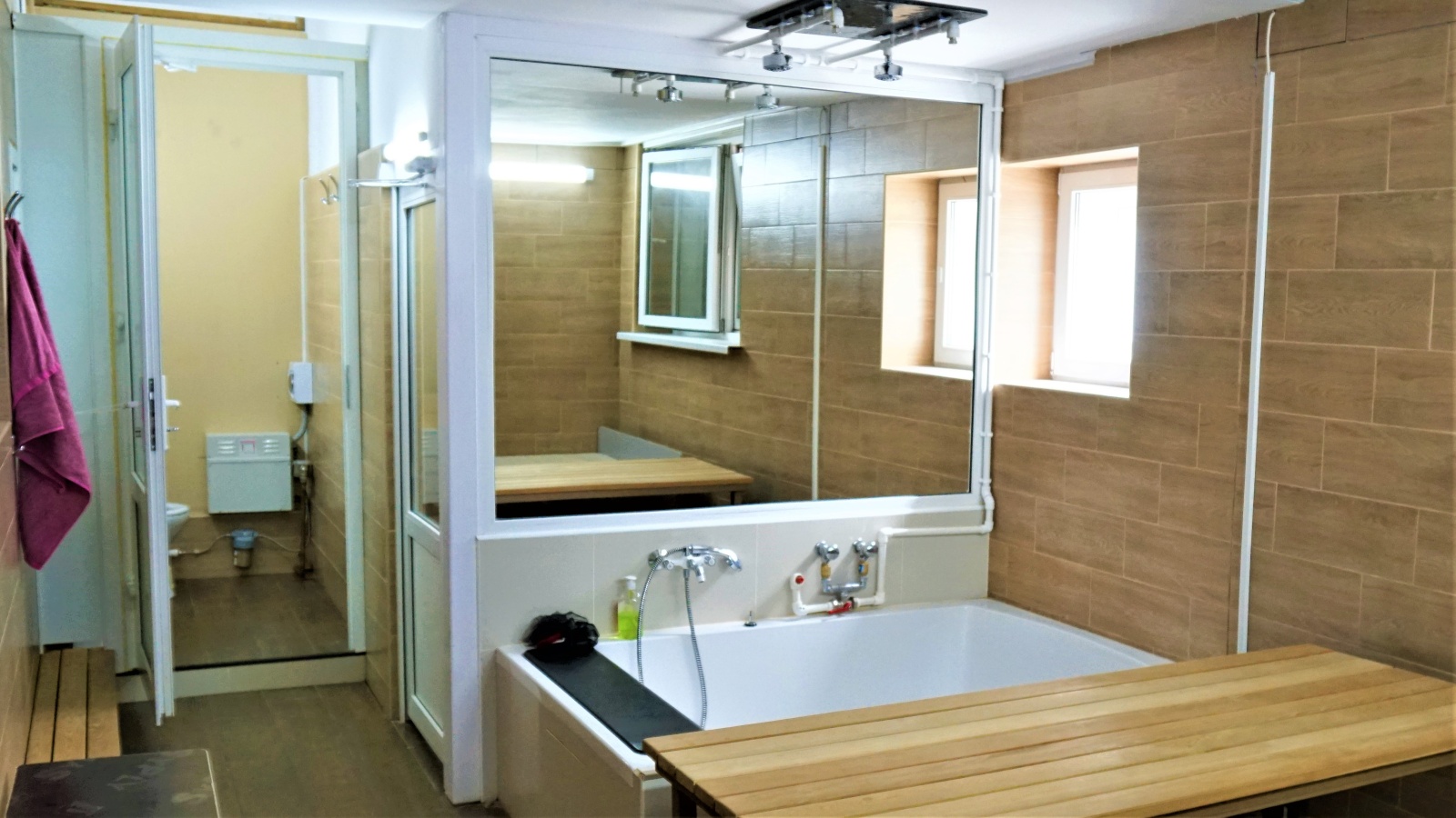 Семейная до 8 спальных мест