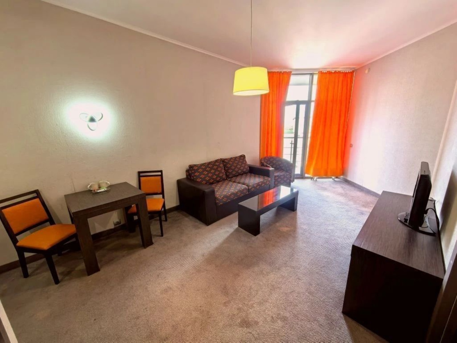 Апартаменты в БК  "Золотой Зaтoн"